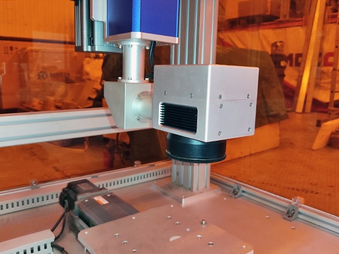 Установка лазерной маркировки и гравировки (100W) Raycus линза 110*110 мм