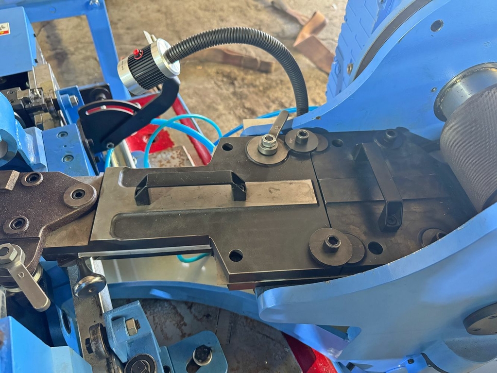 Спирально навивной станок SBTF-1602