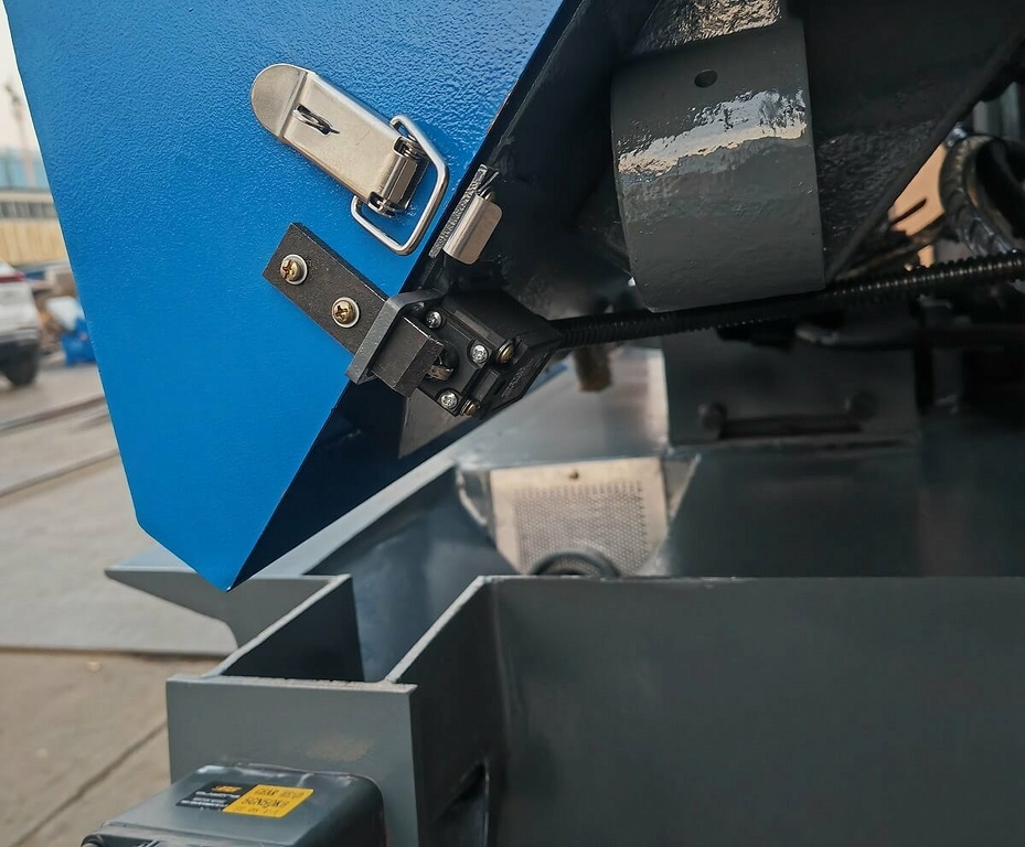 Автоматический колонный ленточнопильный станок MetalTec BS 500 CA