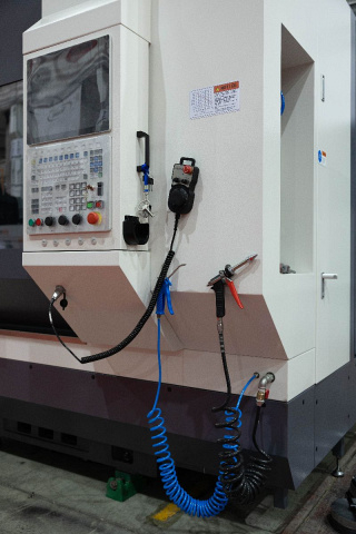 Фрезерный обрабатывающий центр IRONMAC IMU-5X 500 PRO + токарная функция