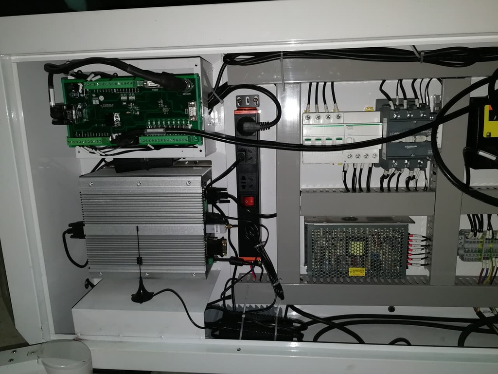 Оптоволоконный лазерный станок для резки металла LTT-3015C-500