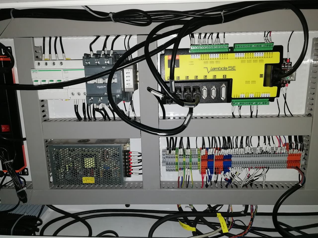 Оптоволоконный лазерный станок для резки металла LTT-3015C-500