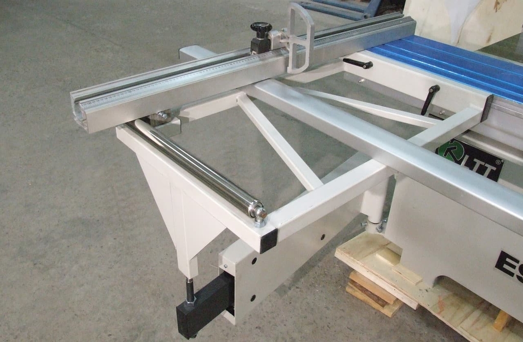 Форматно-раскроечный станок LTT E90