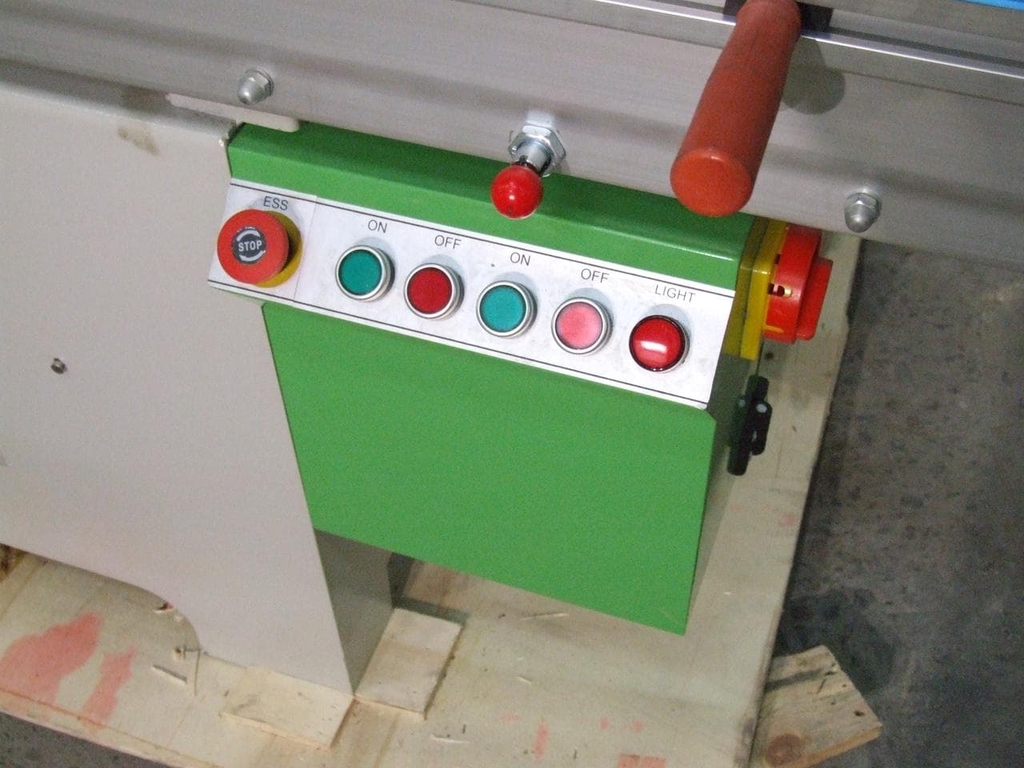 Форматно-раскроечный станок LTT E90