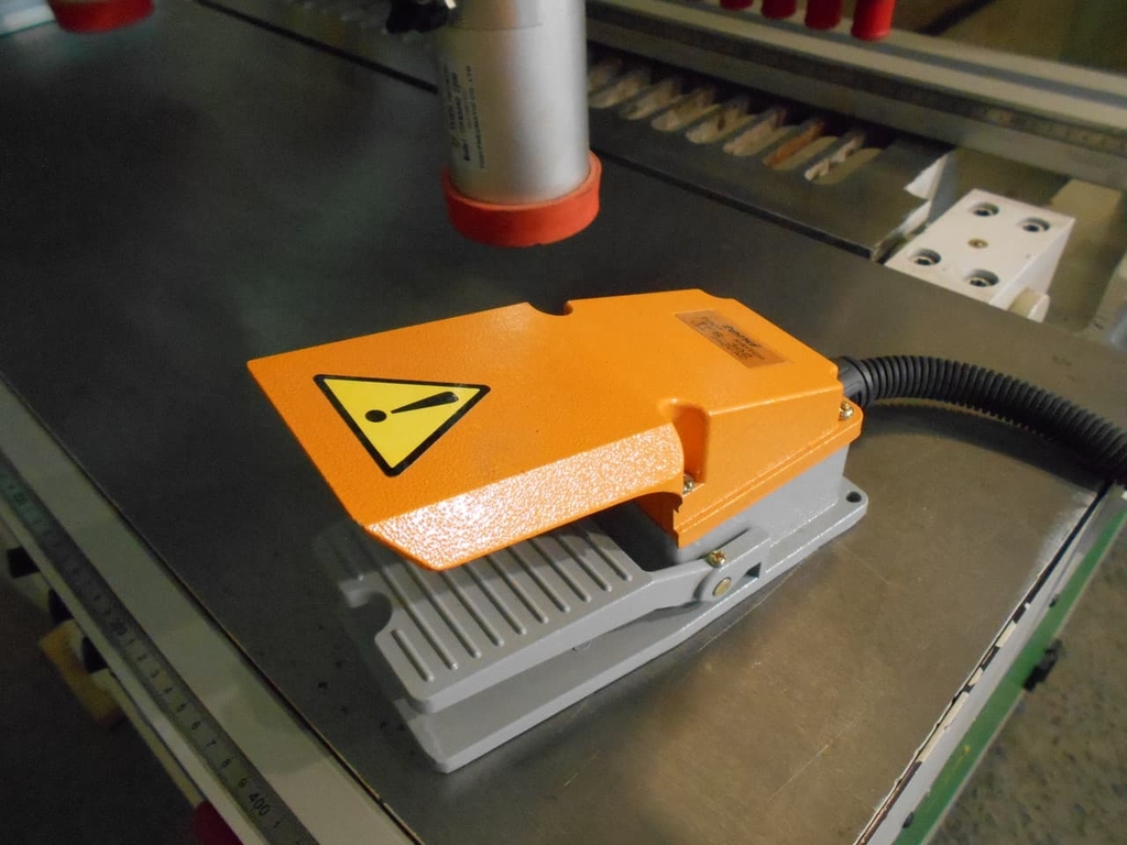 Сверлильно-присадочный станок LTT MZ2A