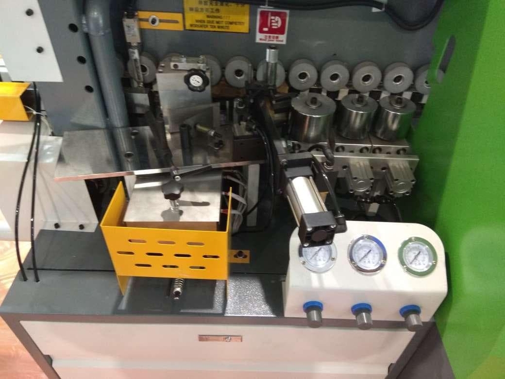 Автоматический кромкооблицовочный станок LTT MF368