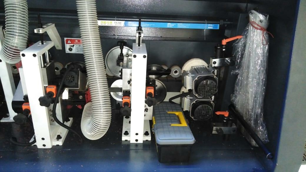 Кромкооблицовочный автоматический станок LTT MF368J