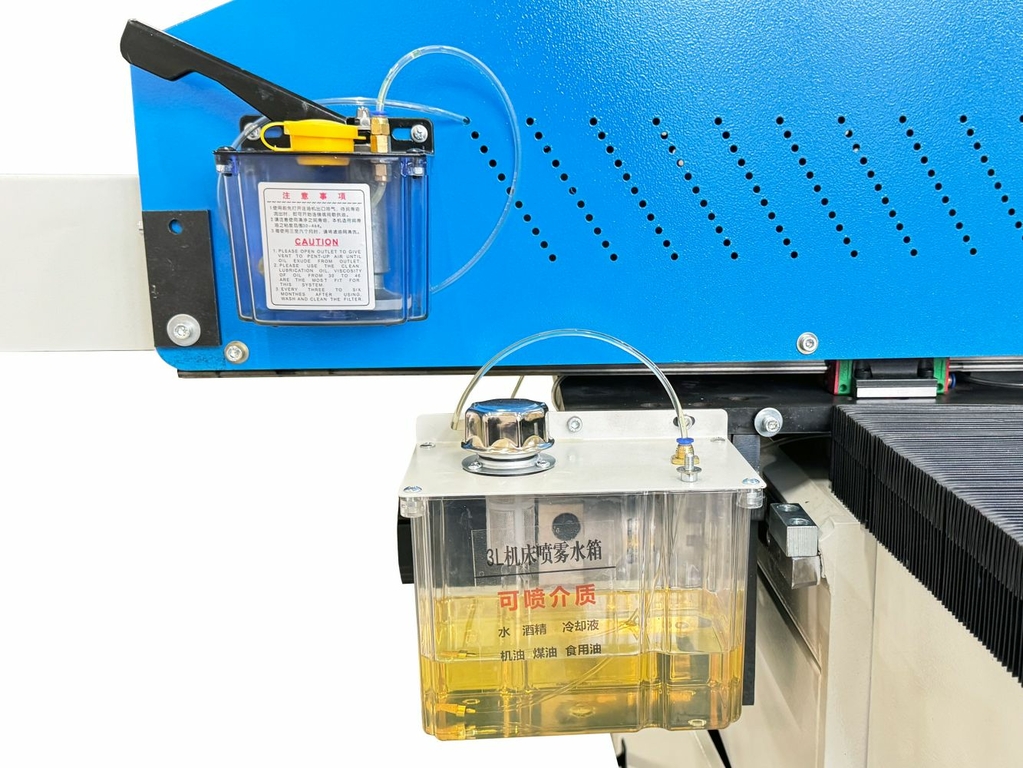 3+1-осевой сверлильно-фрезерный станок SKX3+1-CNC-3000 с ЧПУ для обработки алюминиевого профиля