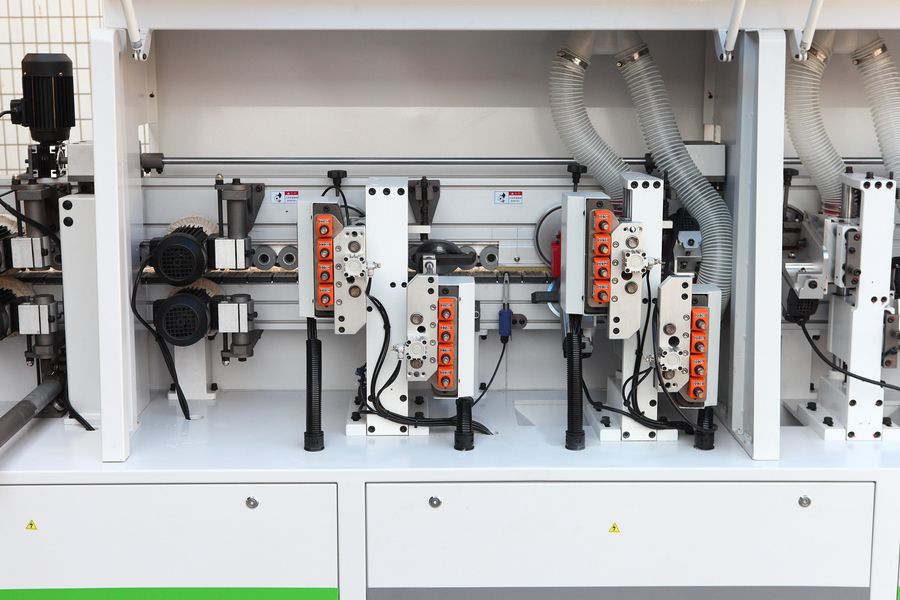 Cтанок для облицовывания кромок мебельных деталей WoodTec EdgeMatic 424С PRO