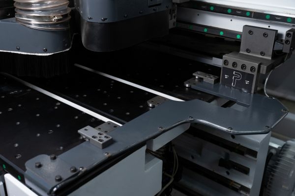 Сверлильно-присадочный центр с ЧПУ KDT KD-868E