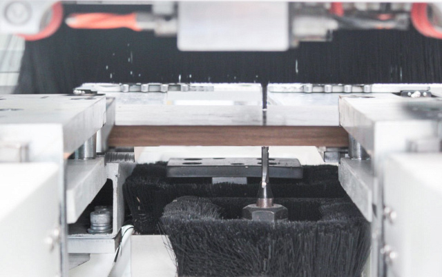 Сверлильно-присадочный центр с ЧПУ Beaver SWIFT Turbo PRO 1200-2HSE