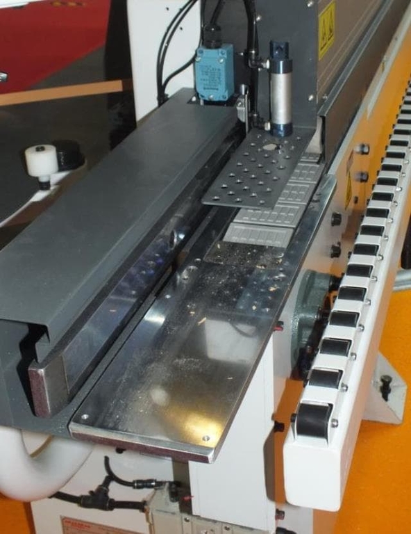 Кромкооблицовочный автоматический станок LTT HH-505R