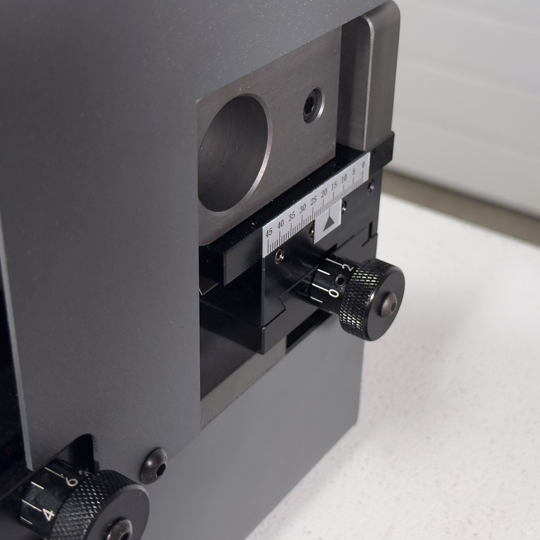 Cтанок для заточки метчиков AURA ZM-Y3C (74103000)