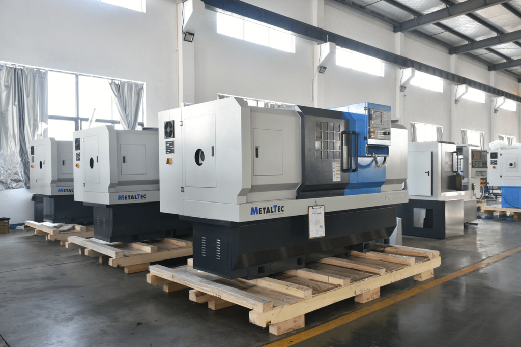 Токарный станок c ЧПУ с прямой станиной MetalTec CK 50x1000