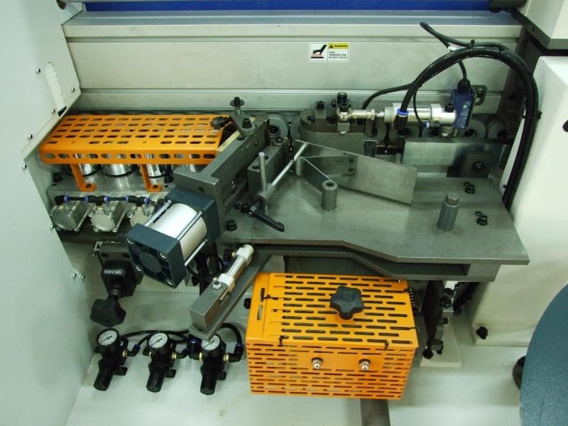 Автоматический кромкоблицовочный станок LTT WDX-323J