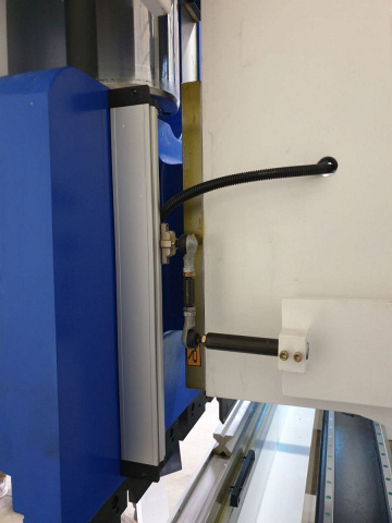 Гидравлические листогибочные прессы SMD PBA