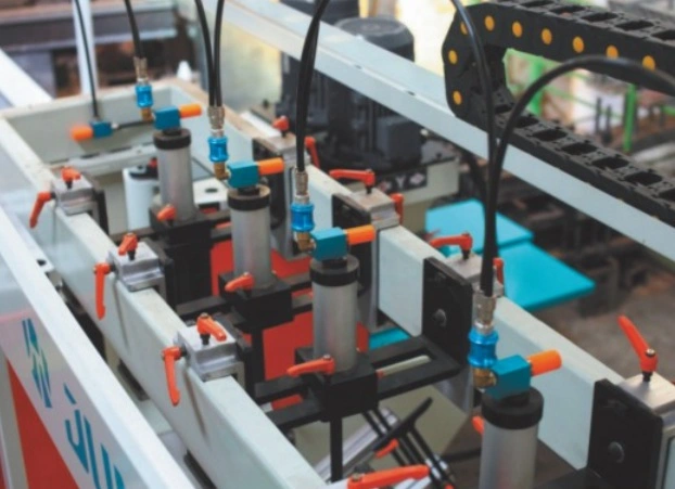 Продольно-фрезерный станок с ЧПУ JUNRAN JR-4TS