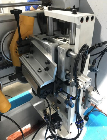 Кромкооблицовочный станок с возвратным конвейером Filato 8001UHQLMS-2 INDUSTRIAL