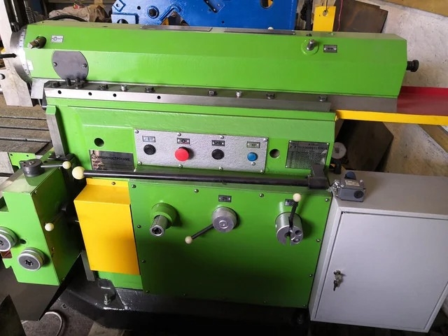 Поперечно-строгальный станок 7307