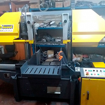 Полуавтоматический ленточнопильный станок Kesmak KSY 850X1300