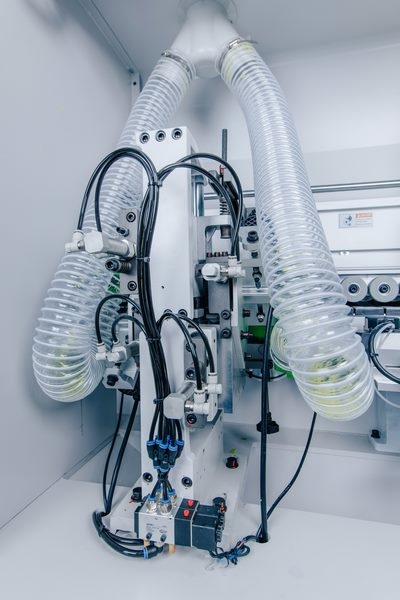 Станок для облицовывания кромок мебельных деталей WoodTec EdgeMatic 600C PRO