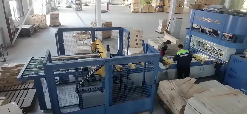 Автоматическая линия по сборке поддонов SF2000