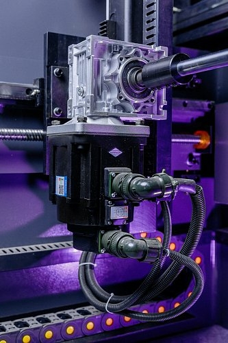 Листогибочный пресс с ЧПУ MetalTec HBС 110/2500 4+1 ЧПУ МТ-15