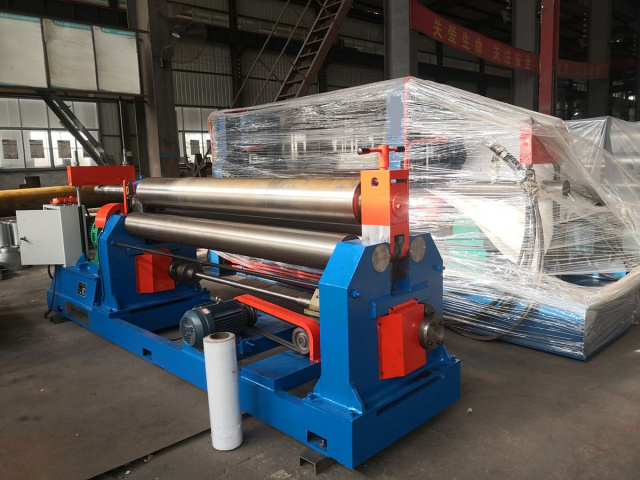 Трехвалковая электромеханическая машина IRONMAC MPR 25-2000