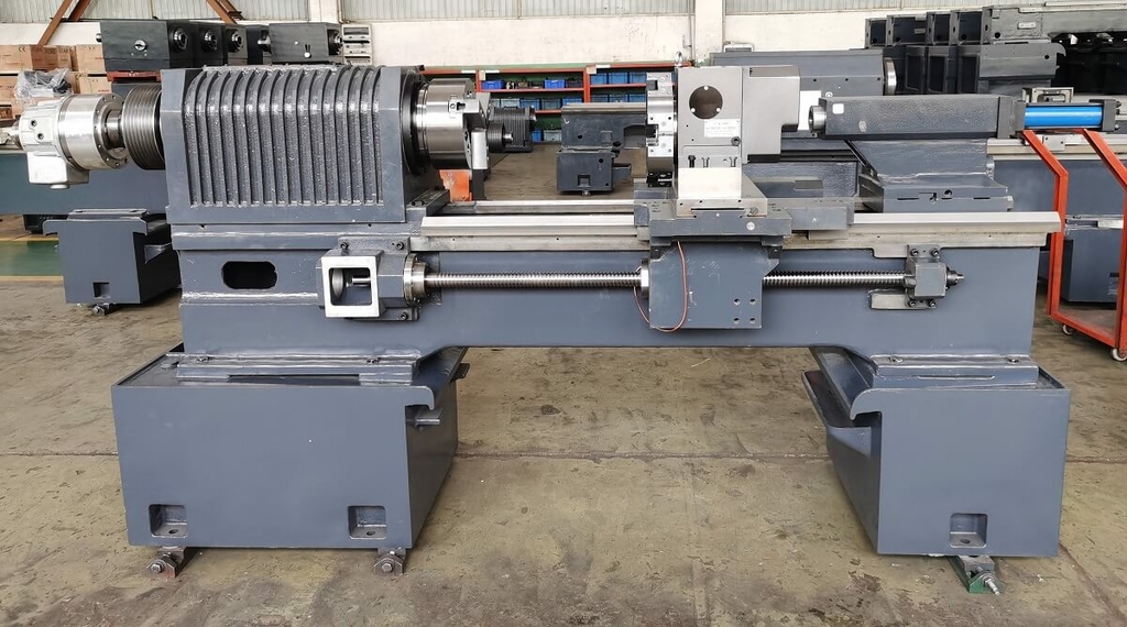 Токарный станок c ЧПУ с прямой станиной MetalTec NEXT 50x1000 (Fanuc)