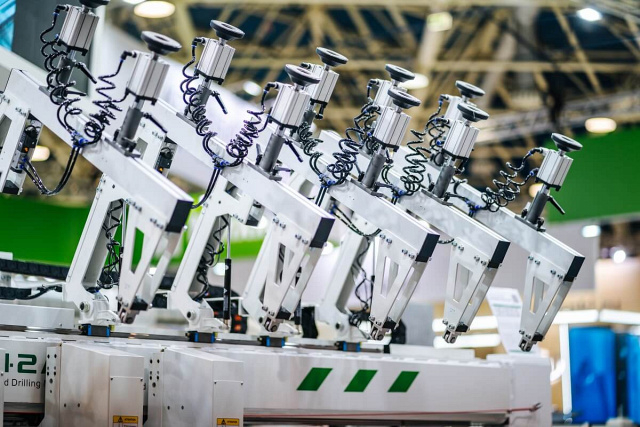 Сверлильно-присадочный станок с ЧПУ Nanxing NDC402M