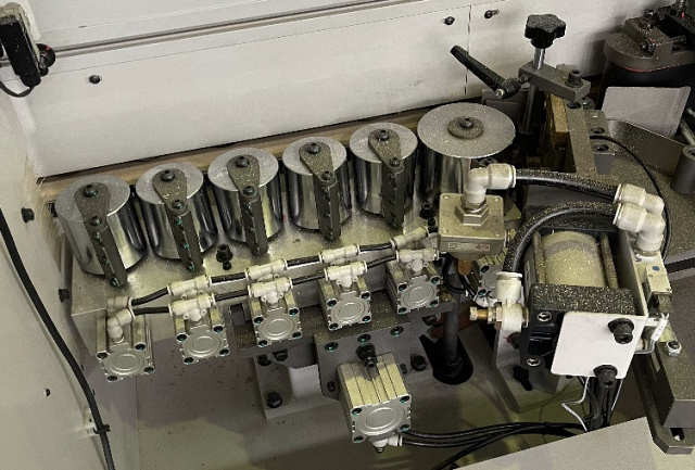 Кромкооблицовочный станок с возвратным конвейером Filato 8001UHQLMS-2 INDUSTRIAL