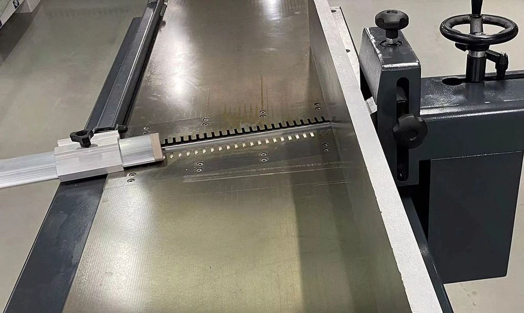 Фуговальный станок с диагональным валом SF 400DN