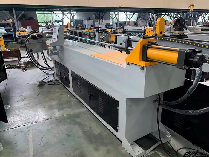 Полуавтоматический трубогибочный станок с ЧПУ DW89NC