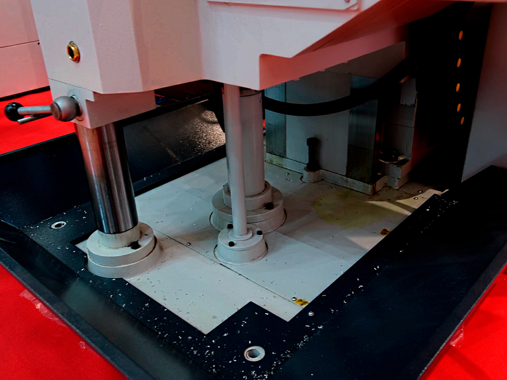 Вертикальный фрезерный станок FHU5A