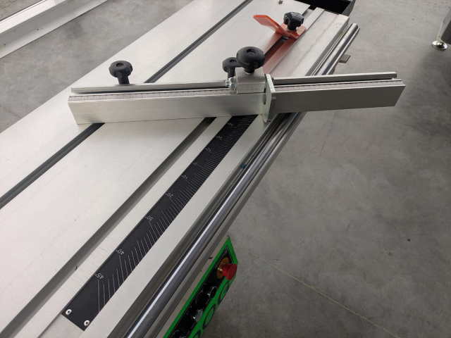 Форматно-раскроечный станок Nanxing MJ1132G