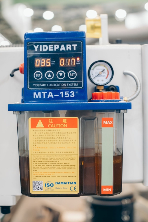 ОБРАБАТЫВАЮЩИЙ ЦЕНТР С ЧПУ HOLD HE2130GAB