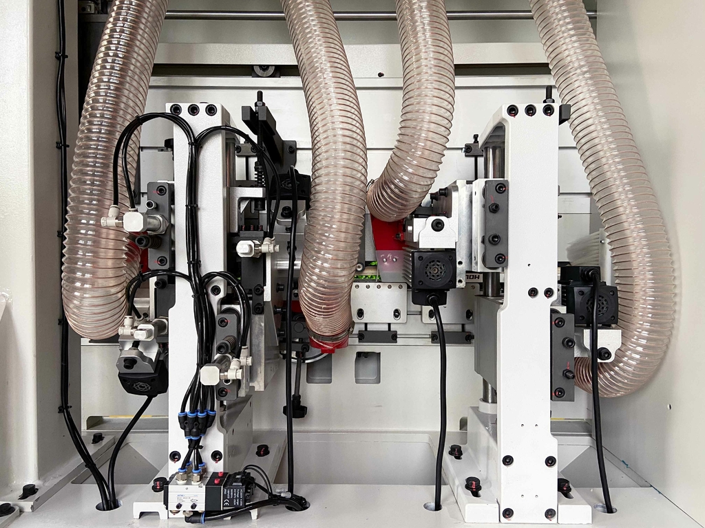 Кромкооблицовочный автоматический станок HOLD LASER S600