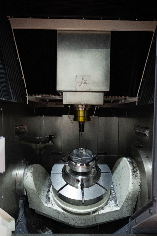 Фрезерный обрабатывающий центр IRONMAC IMU-5X 500 PRO + токарная функция