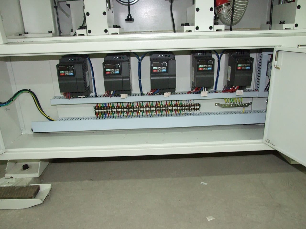 Автоматический кромкооблицовочный станок LTT-140