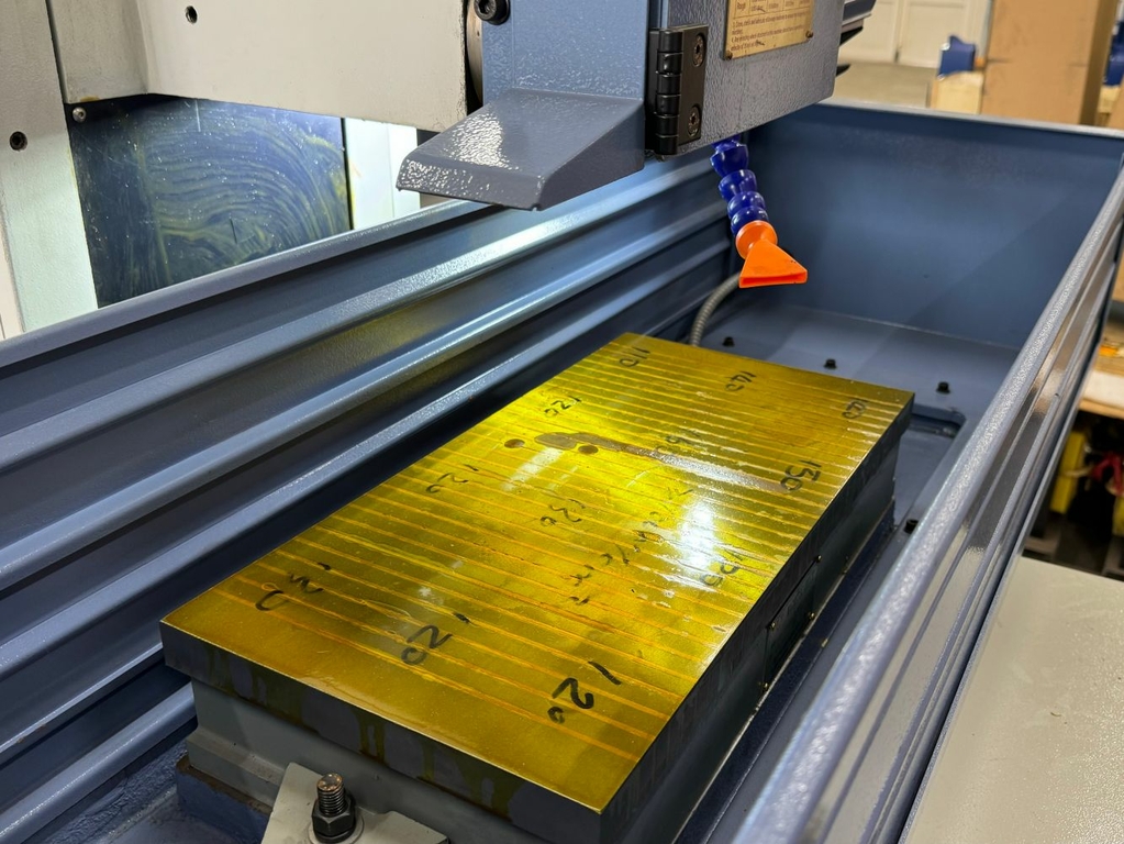 Плоскошлифовальный станок KGS 1020AHD