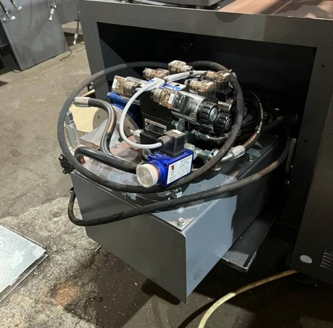 Полуавтоматический ленточнопильный станок IRONMAC CUT-350 CSAF RUS