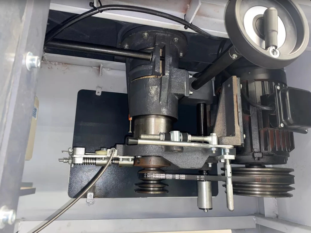 Фрезерный станок с шипорезной кареткой T 120K