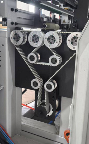 Автоматический резательно-рилёвочный центр с ЧПУ Beaver PACKMATIC TURBO 8K