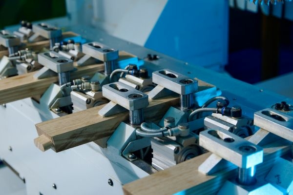 Четрырёхосевой обрабатывающий центр Changfeng CF SC4x4