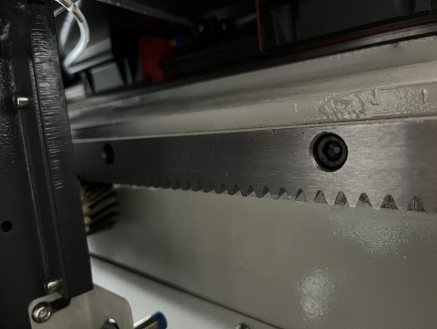 Токарный центр с ЧПУ с автозагрузкой заготовок Beaver 12D4 AUTO AT