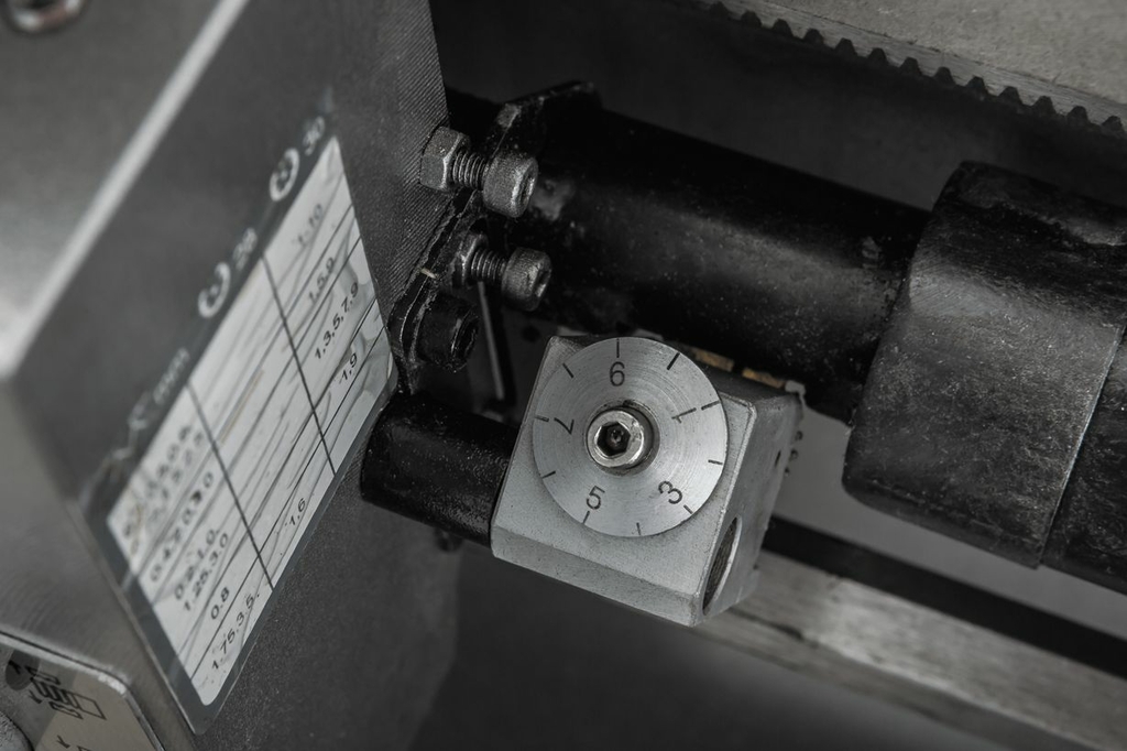 Токарный настольный станок по металлу Jet BD-12G (50000913M)