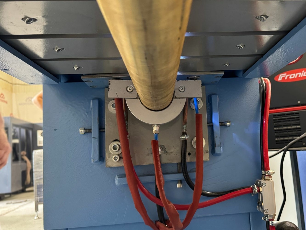 Стыковая шовная сварка HRD125 с источником FRONIUS TIG 170, присадочной проволокой и чиллером