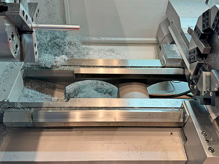 Токарный станок CK560/2000 с плоской станиной с ЧПУ Siemens 808D