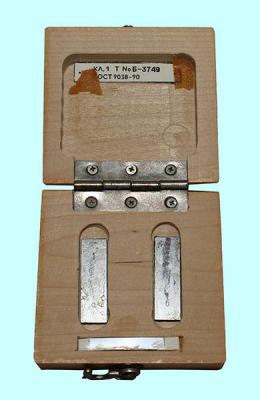 Наборы концевых мер длины №18, кл.точн.1 (2 меры защитные 1,0мм ) тв.сплав (Калибр) г.в.1991