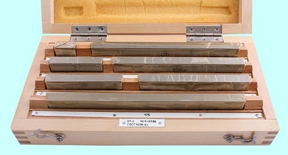 Наборы концевых мер длины №22, кл.точн.3 (7 мер от 21,2 до 175мм) (КРИН)) г.в.1986